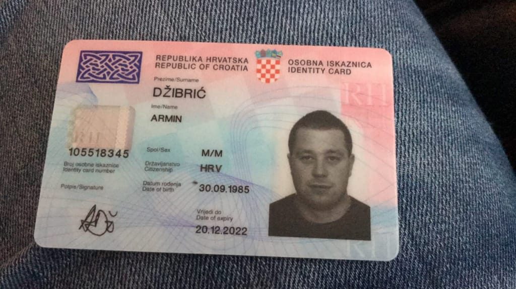 Get Novelty Croatian ID Cards