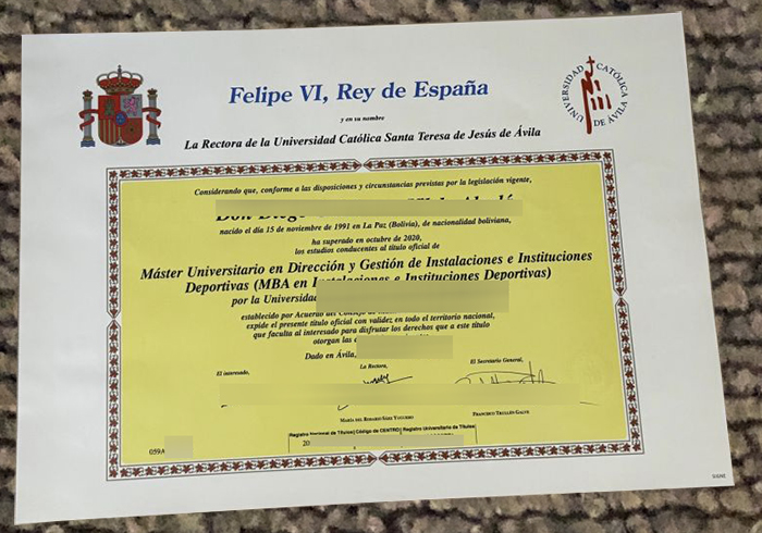 Universidad Católica de Ávila Credentials sample